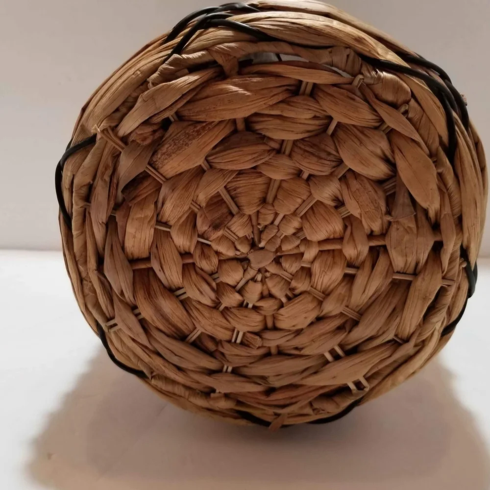 Better Homes And Gardens Black and Tan Woven Planter - Picture 6 of 6